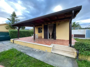 Villa indipendente le coccinelle beach mare piscina a 250 mt dal mare con servizio di piscina a 400 mt PISCINA APERTA