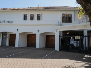 Kelkiewyn Waterkloof Guesthouse