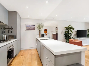 Surry Hills Modern Two Bedroom - 13 CRN
