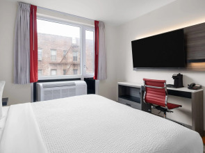 Ramada By Wyndham Brooklyn Near Flatbush