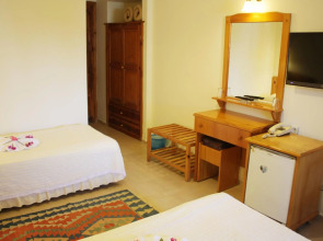 Toloman Hotel Bitez Beach