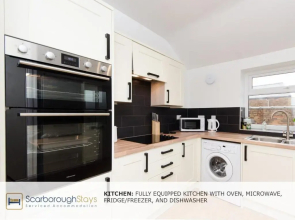 Hampton House - Lovely and Spacious 2 Bedroom Apartment - WITH FREE PARKING