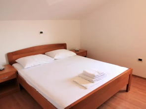 Awesome Apartment in Mandre With 2 Bedrooms, Wifi and Indoor Swimming Pool