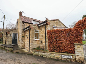 22 Beckside
