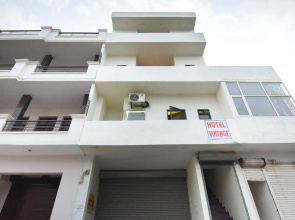 Hotel Vintage Balaji Tower by OYO Rooms