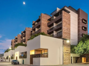 Luxurious Condo Studio 5 Minutes Beach