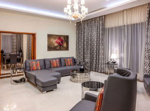 Отель Ramada by Wyndham Downtown Dubai