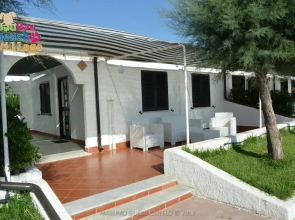 Bau Bau Beach Village