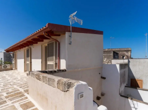 2873 Villa Pussacra by Barbarhouse
