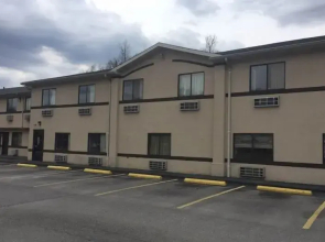 Super 8 Hazard KY