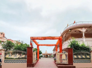SPOT ON 60838 Shri Giriraj Dham