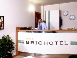 BricHotel