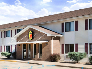 Super 8 by Wyndham West Plains