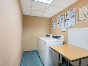 La Quinta Inn & Suites by Wyndham Seattle Sea-Tac Airport