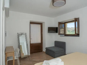 Le Querce Farmhouse