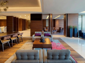 Hyatt Regency Dubai & The Galleria Residence