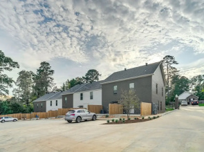 Walk to Louisiana Tech: Ruston Townhome