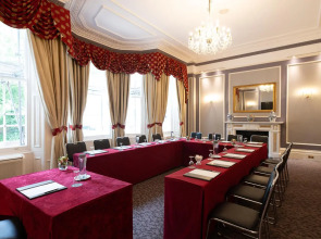 Gem Strathmore Hotel