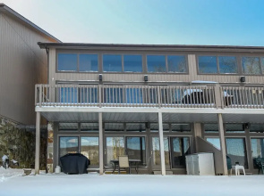 Glendale Shores 2 Bedroom Townhome #20