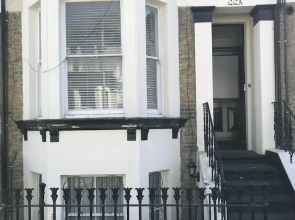 Stylish Apartment 16min from Stratford International