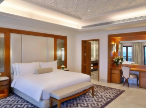 Al Bustan Palace, a Ritz-Carlton Hotel