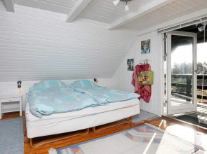 6 Person Holiday Home in Oksbol