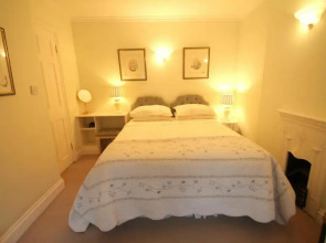 Hurlestone Apartment