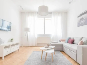 Paulay Ede Street- 2BR / AC / Netflix! (PE67)