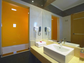 Atlantis Beach Hotel