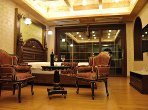 PalmValley Pool Villa Resort