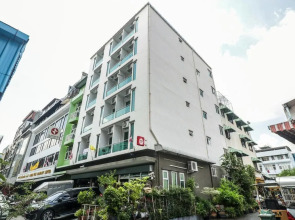 The Fifth Residence Hotel