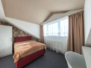 Grand Petit Hotel ex Shato Gesson