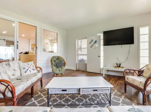 Lakeside Litchfield Home w/ Patio & Gas Grill!