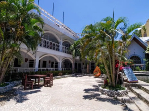 ZEN Rooms White Beach