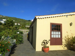 Casa Rural Dos Aguas by Isla Bonita