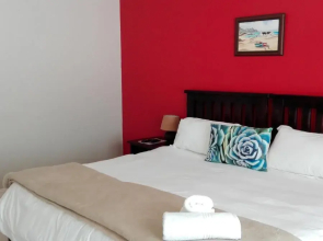 Cascades Guesthouse And Apartments