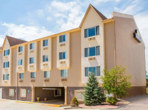 Days Inn by Wyndham Colorado Springs Air Force Academy
