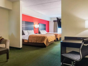 Quality Suites Atlanta Airport East