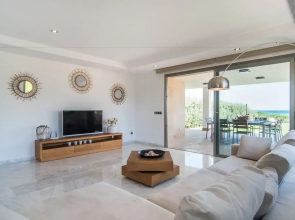 Residence by G Villa del Mar