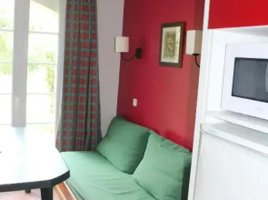 Résidence du Lac-MONFLANQUIN Appartement Piscine Chauffée