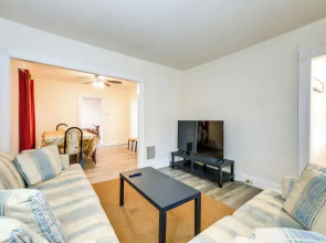 Apartment 2 Mi to Niagara Falls & Whirlpool!