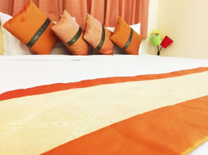 Baanzarn Guest House