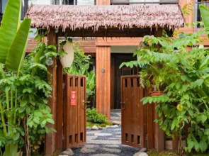 Guilai Xiaoyuan River View Hotel