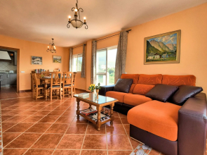 Rustic Villa in Lopera with Terrace