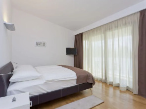 Villa in Novigrad With Pool & Rooftop Terrace