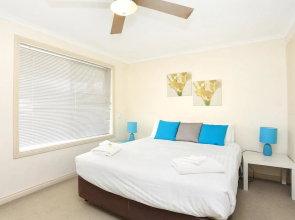 Claret Ash Apartments