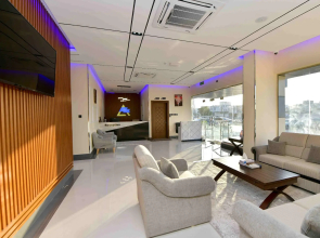 Summit Hotel Suites القمة للأجنحة الفندقيه