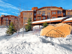 Crestview Condominiums by All Seasons Resort Lodging