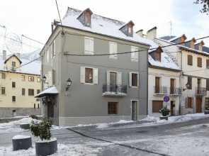 Eth Paer 2 by FeelFree Rentals