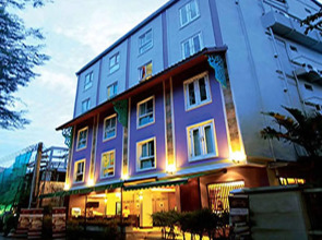 Sawasdee Hotel @ Sukhumvit Soi 8